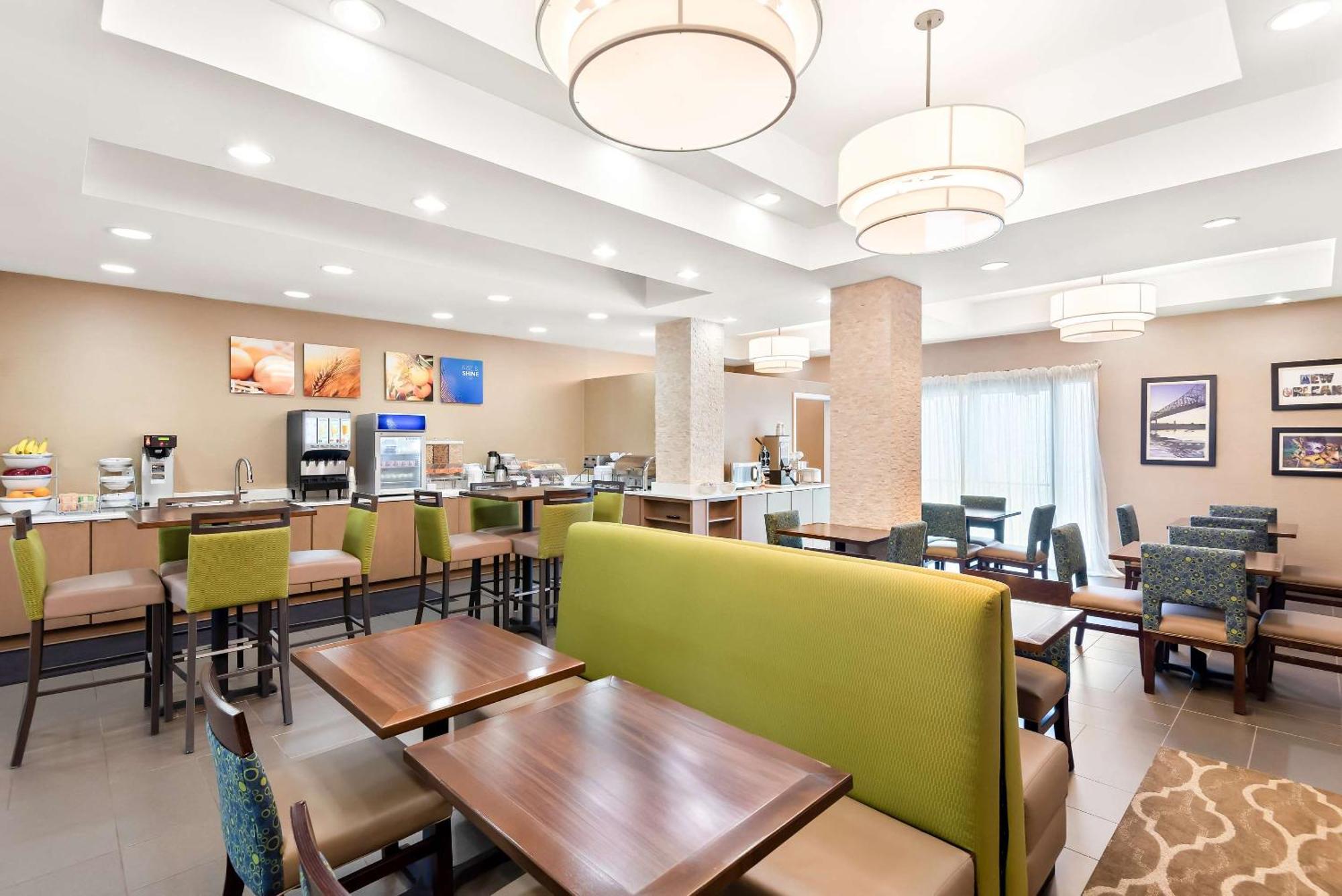 Comfort Suites New Orleans East מראה חיצוני תמונה
