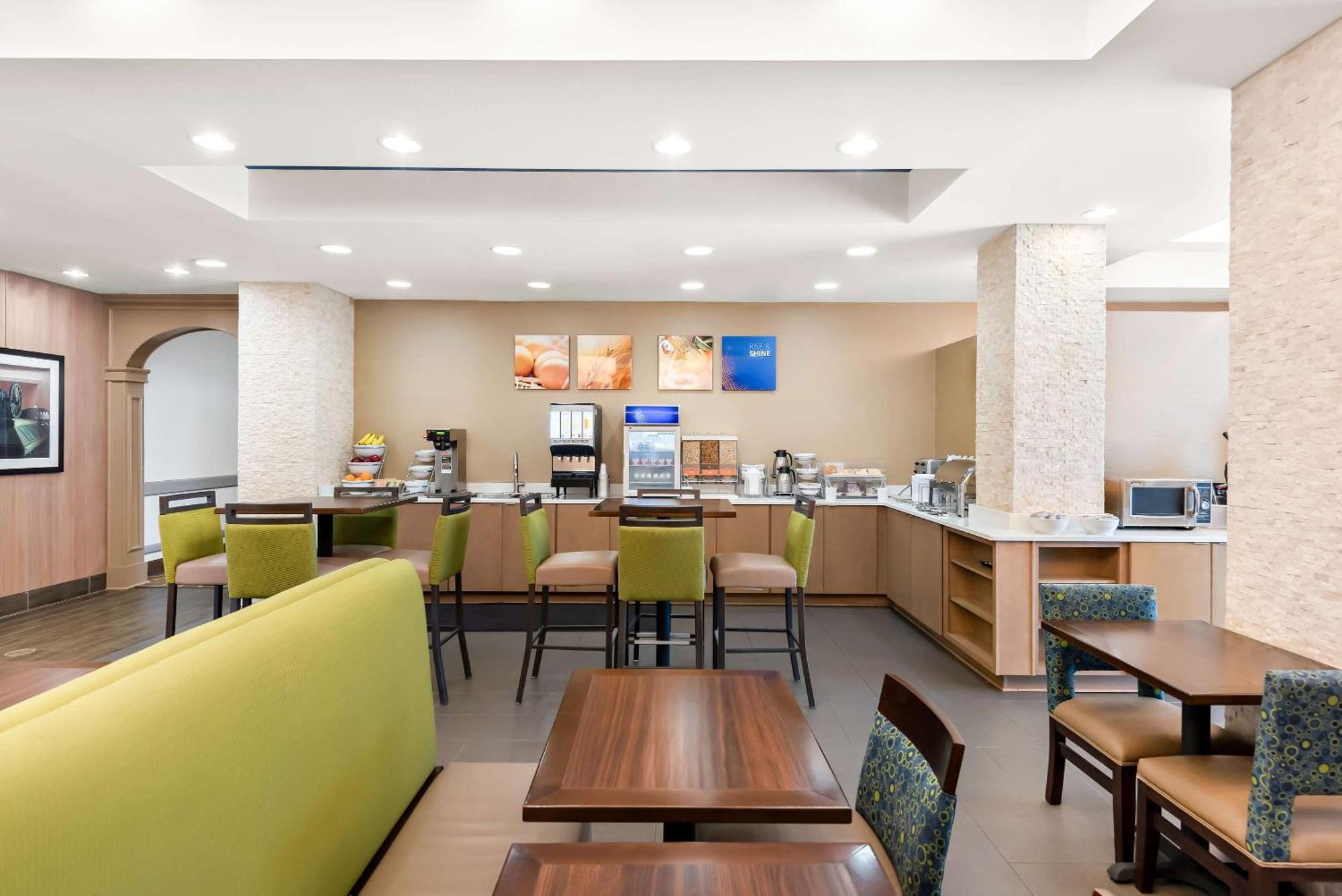 Comfort Suites New Orleans East מראה חיצוני תמונה