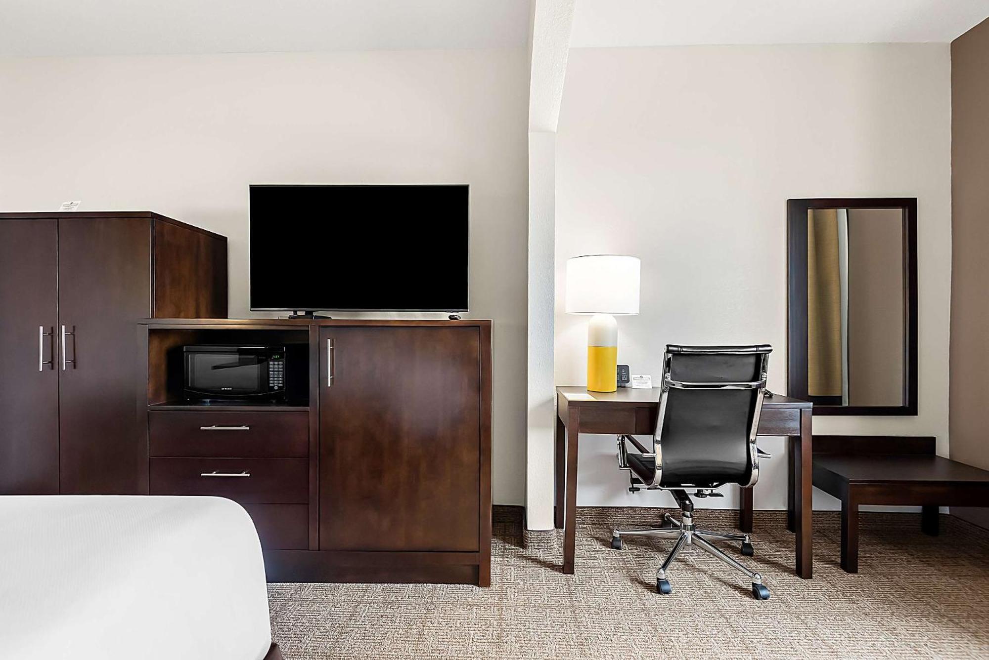 Comfort Suites New Orleans East מראה חיצוני תמונה