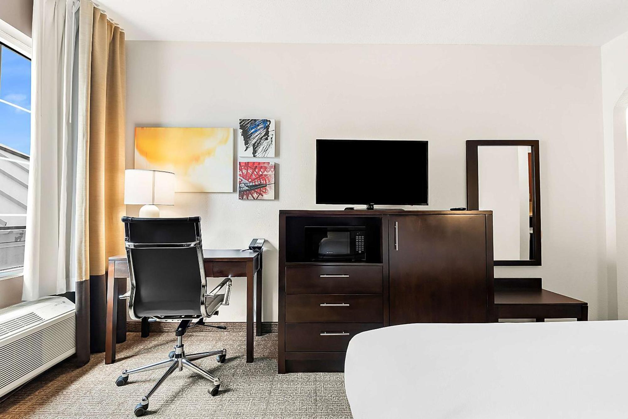 Comfort Suites New Orleans East מראה חיצוני תמונה