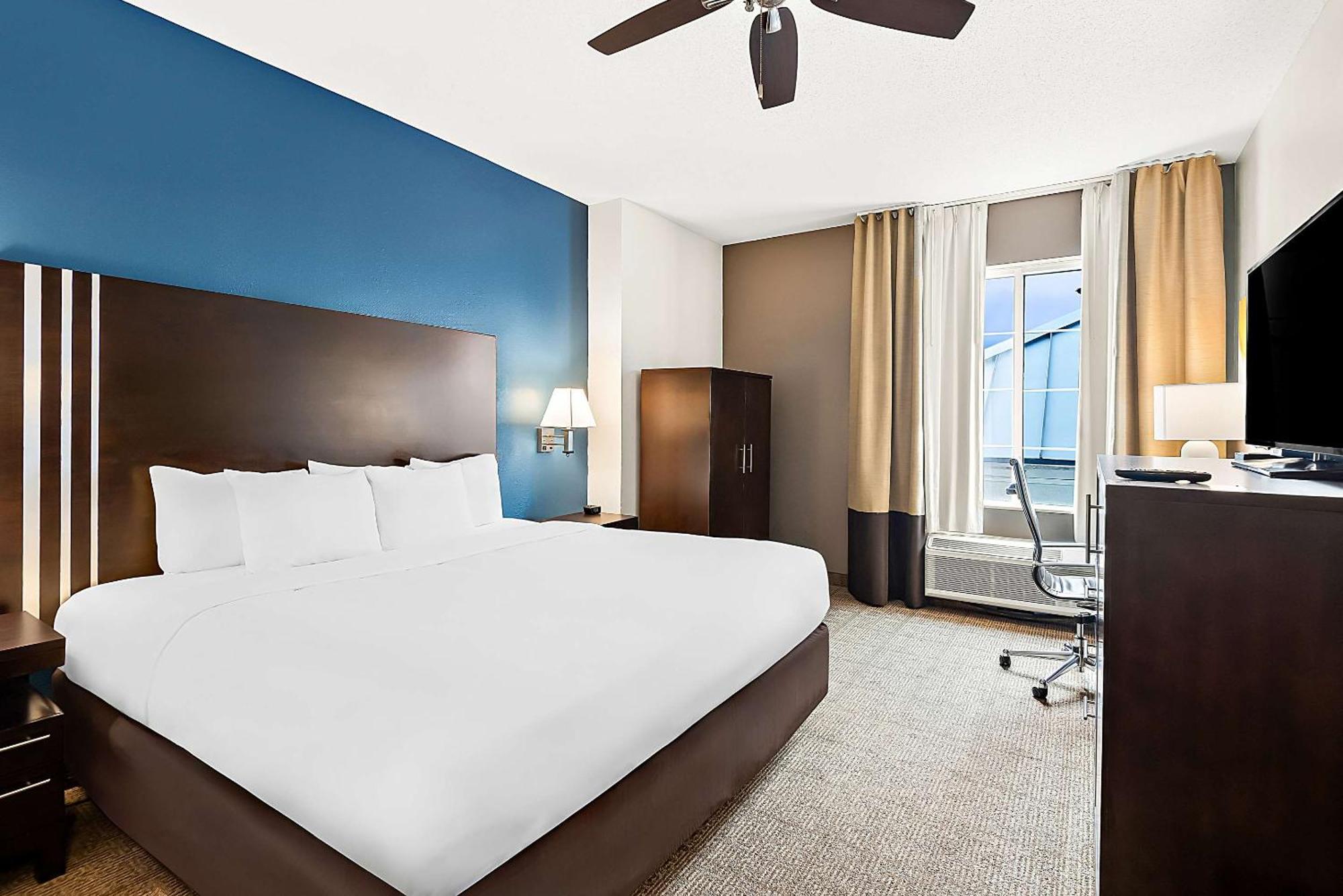 Comfort Suites New Orleans East מראה חיצוני תמונה
